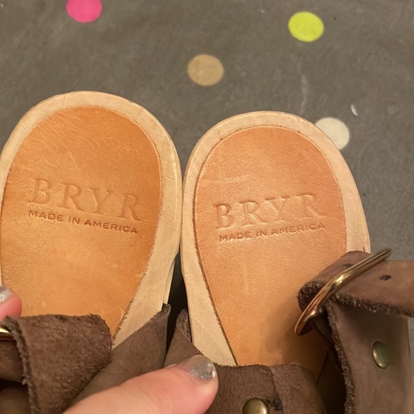 Cocoa brown Bryr Clogs - Size 38 barely worn - Picture 6 of 7